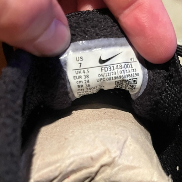 Size 7 - Nike Air VaporMax 2023 Flyknit Black Iridescent W 🔥🔥BRAND NEW no box - Picture 8 of 8